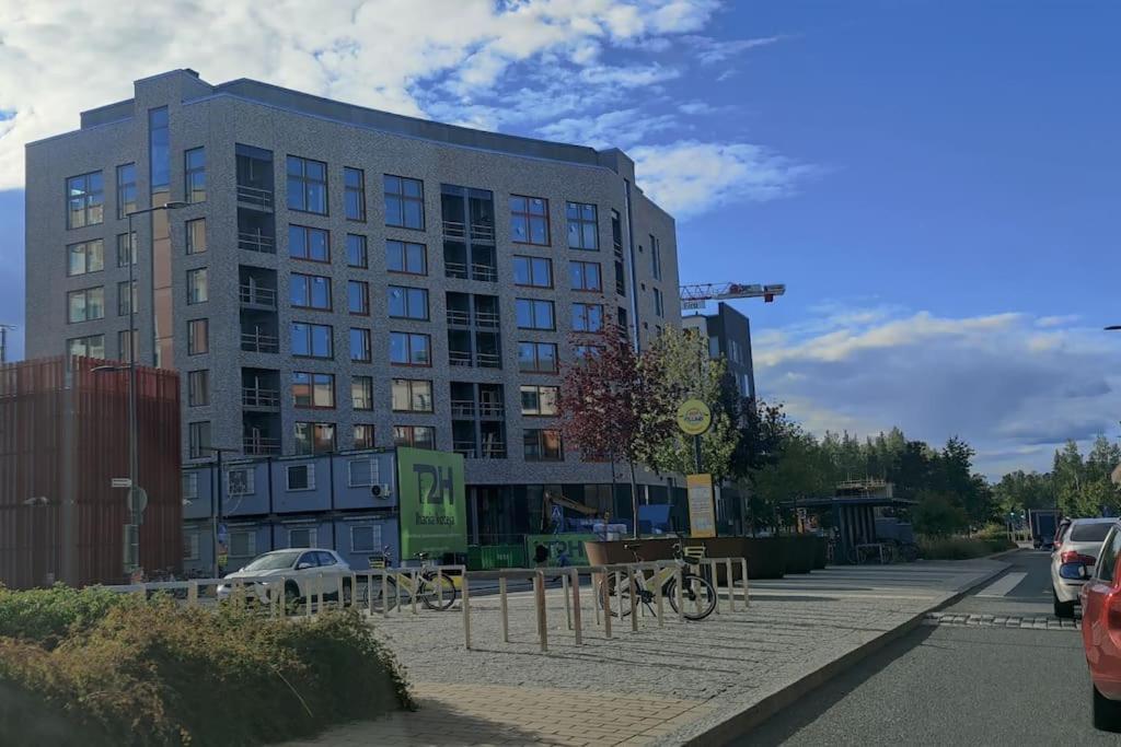 New Studio Cherry Near Helsinki Airport In Kivistoe Vantaa Luaran gambar