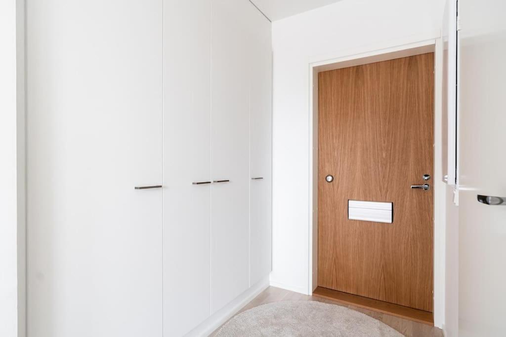 New Studio Cherry Near Helsinki Airport In Kivistoe Vantaa Luaran gambar
